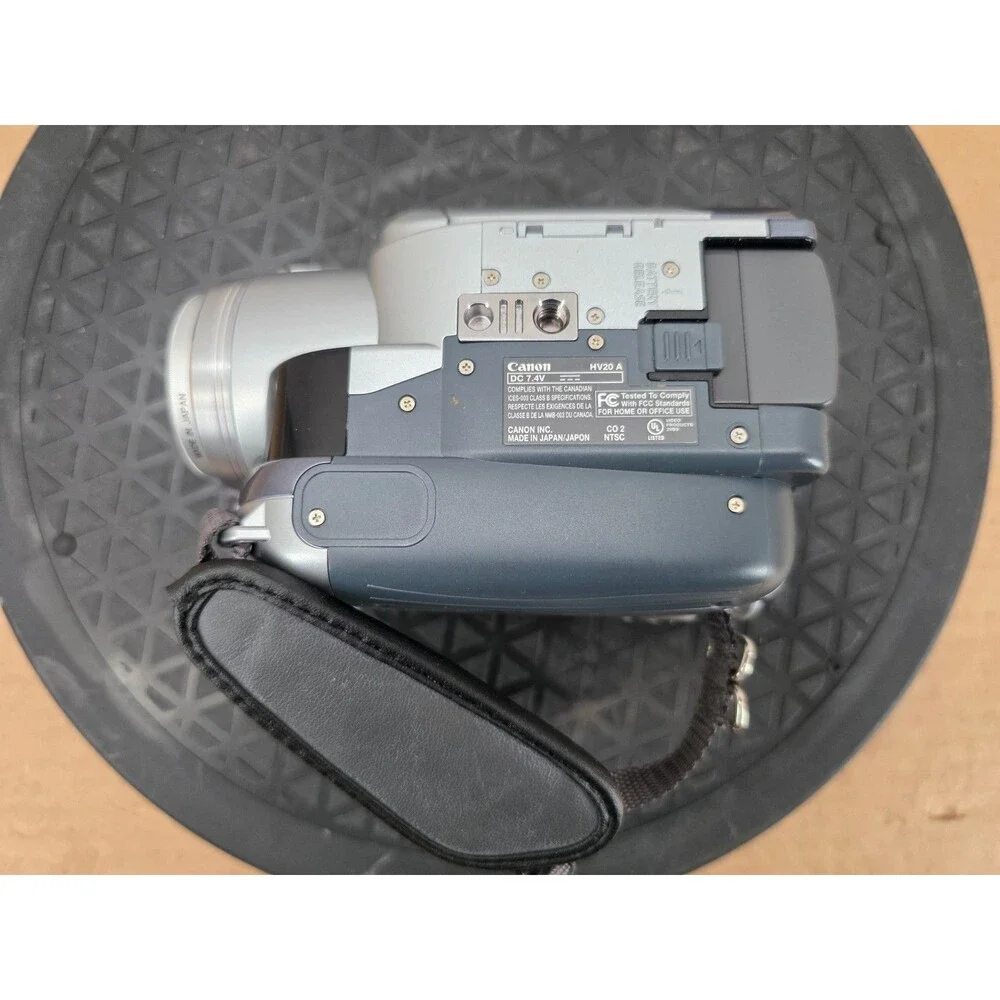 Canon HV20 HV20A MiniDV High Def Camcorder HDV 1080i Camcorder Video Camera